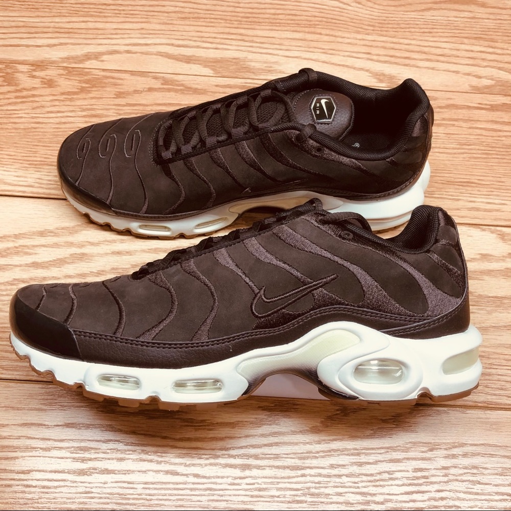 Nike Men’s Air Max Plus EF “Velvet Brown” Shoes - Picture 1 of 8